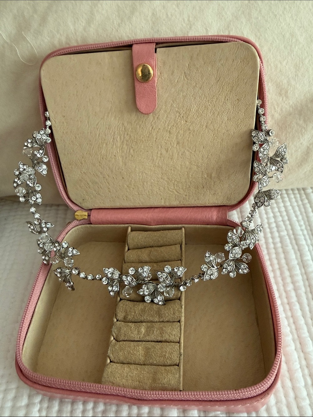 ‼️ FREE GIFWITH $35 PURCHASE -￼INC Concepts Hair Adornment Accessory